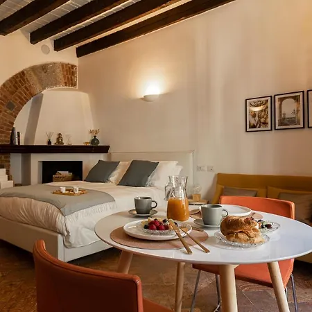 Cozy House In Naviglio Grande - Homy Milánó